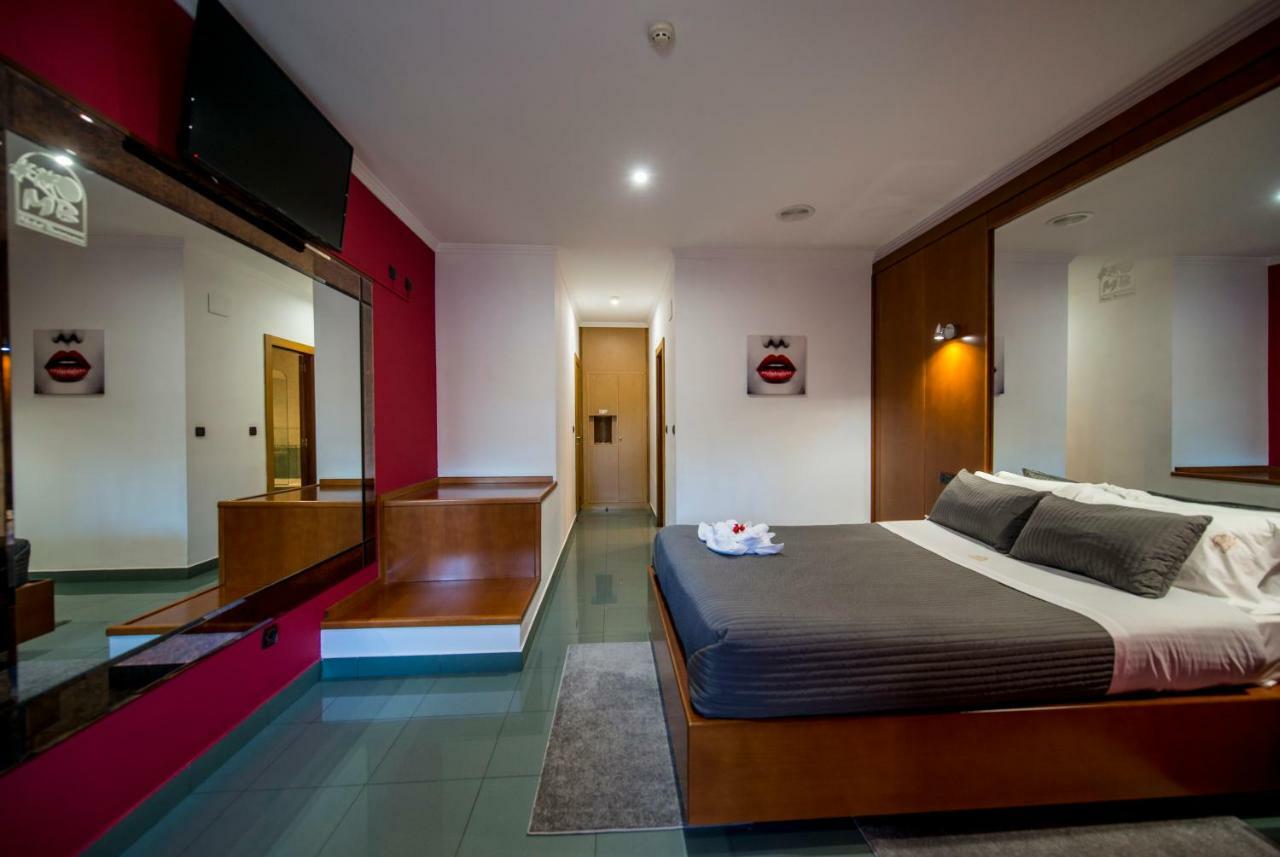 Motel Bracancun Aveleira Eksteriør billede